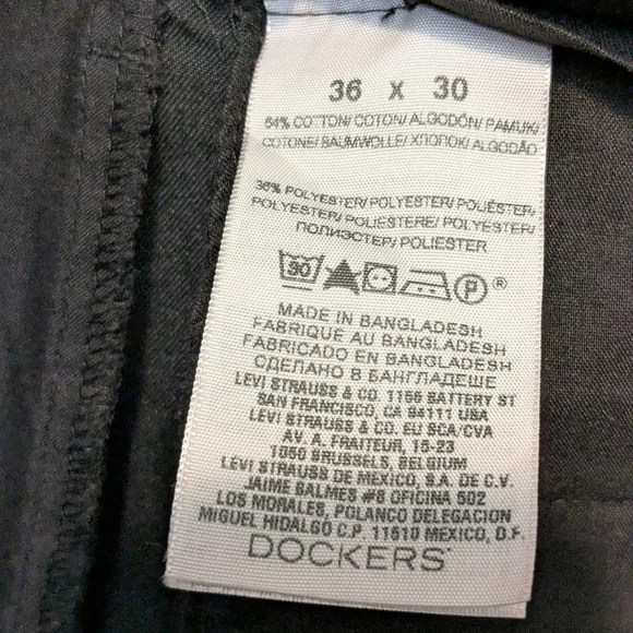 Dockers D4 Khaki Pants Men's 36x30 Black Classic Fit Pleated Relaxed Straight - Picture 10 of 10